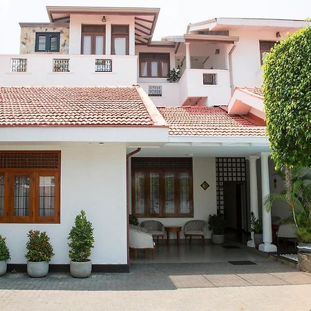 Suriya Arana Bed and Breakfast Negombo Eksteriør billede