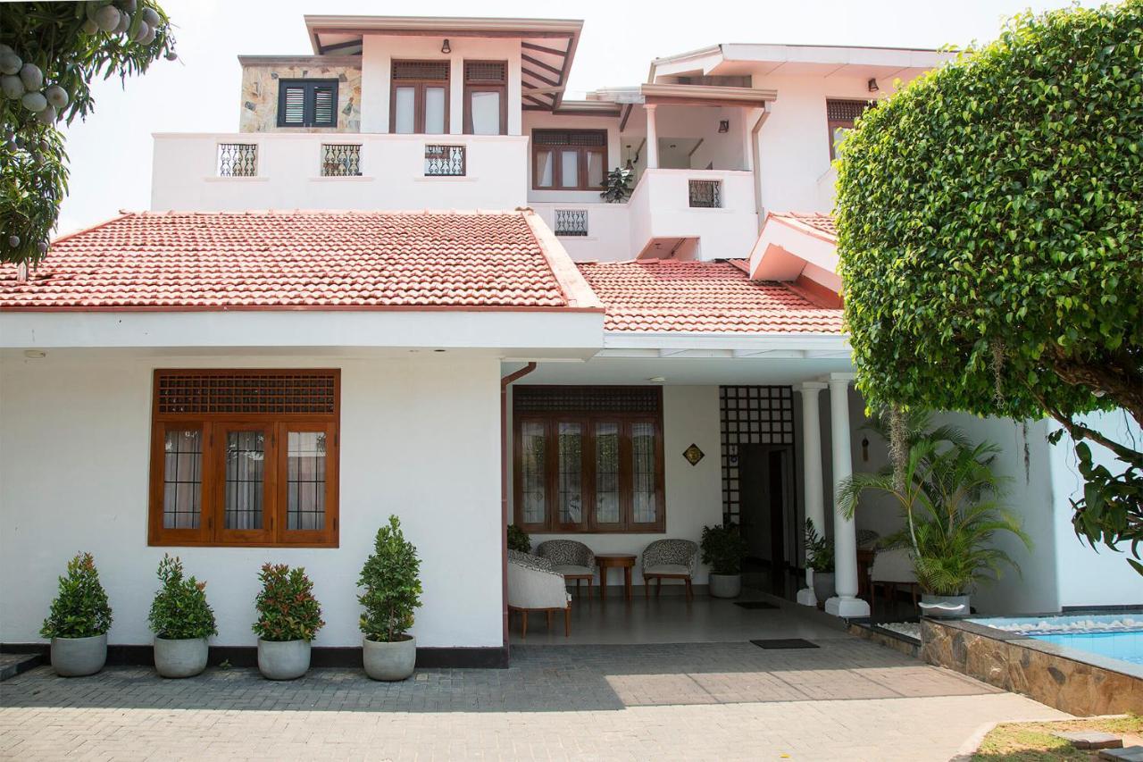 Suriya Arana Bed and Breakfast Negombo Eksteriør billede