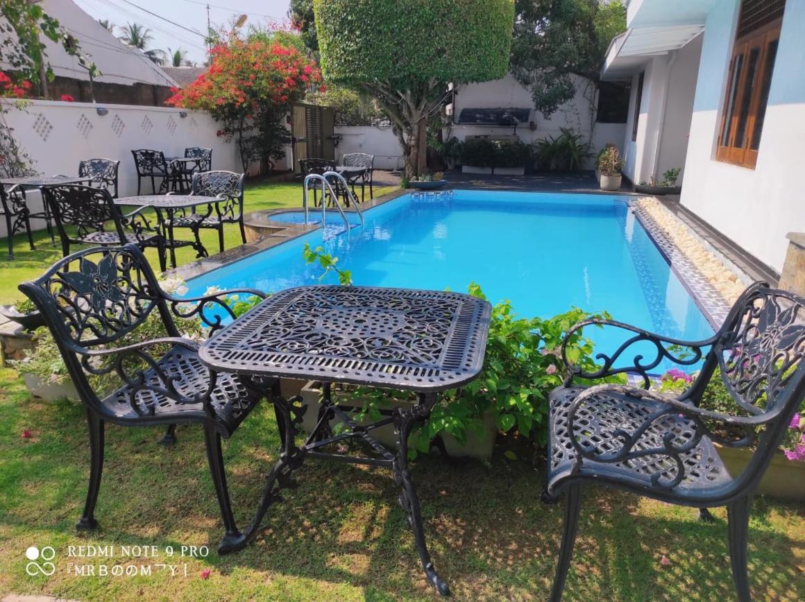 Suriya Arana Bed and Breakfast Negombo Eksteriør billede