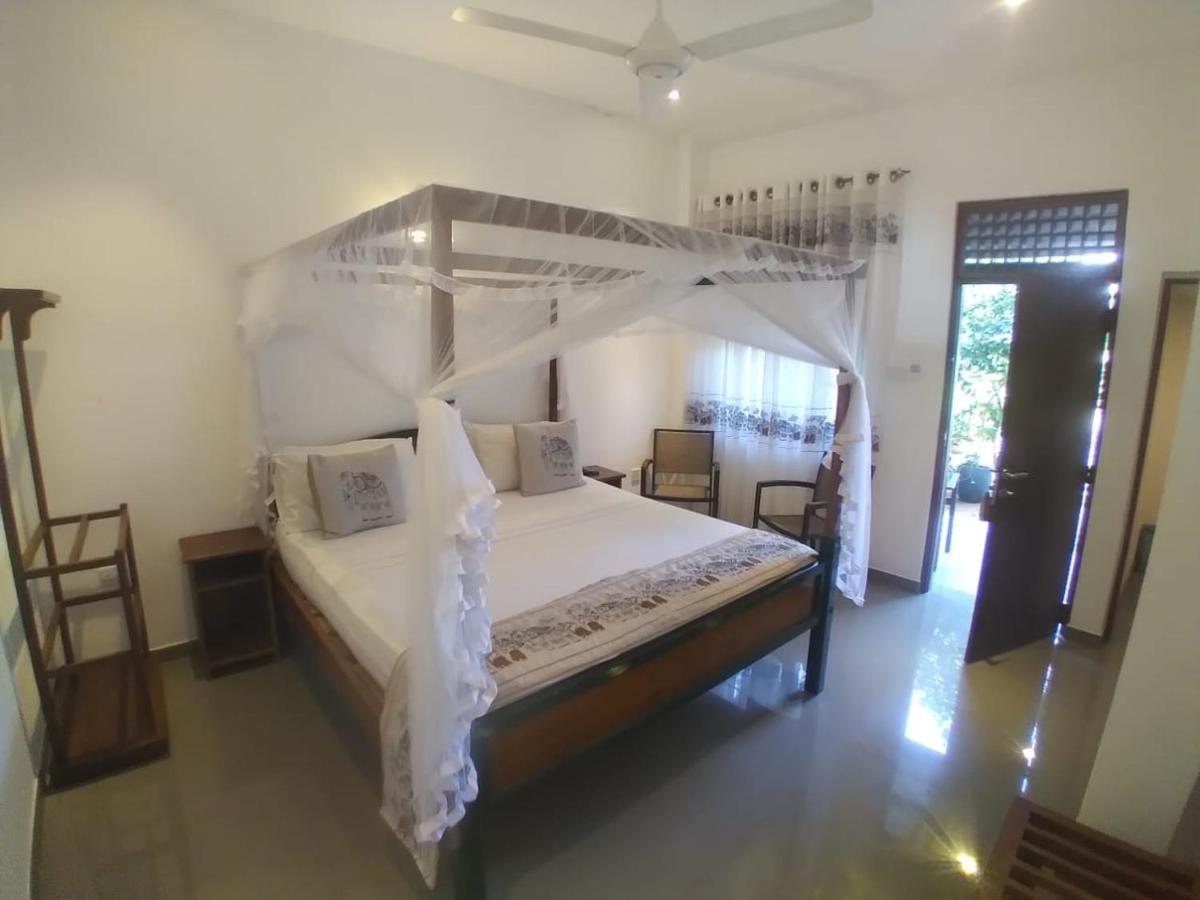 Suriya Arana Bed and Breakfast Negombo Eksteriør billede