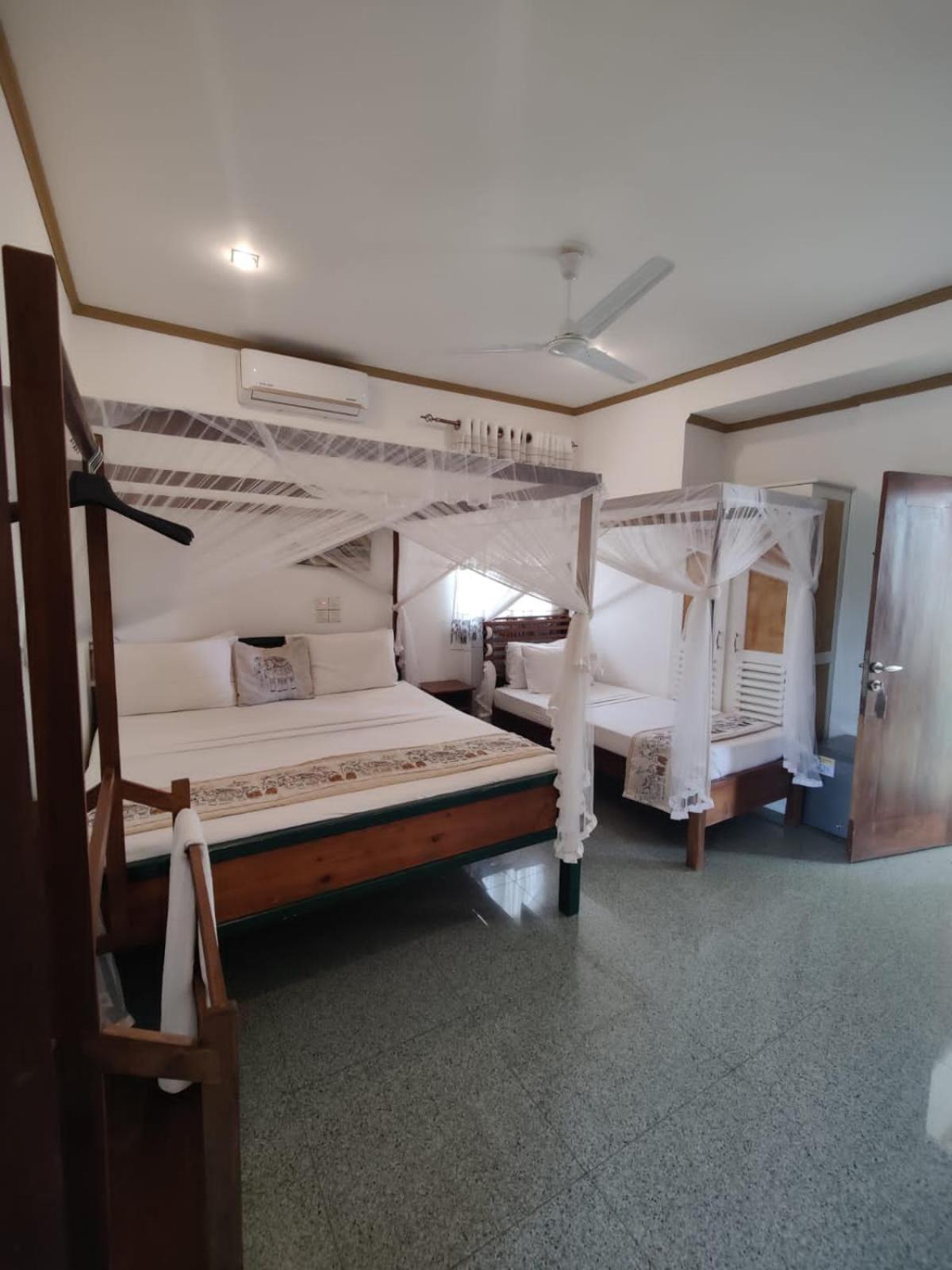 Suriya Arana Bed and Breakfast Negombo Eksteriør billede