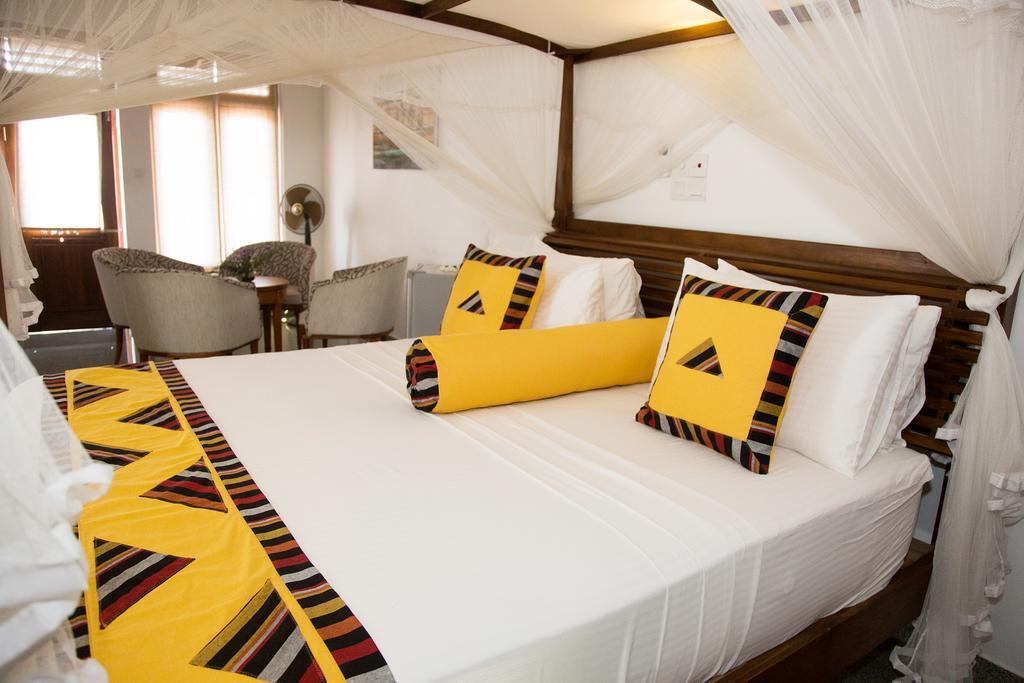 Suriya Arana Bed and Breakfast Negombo Eksteriør billede