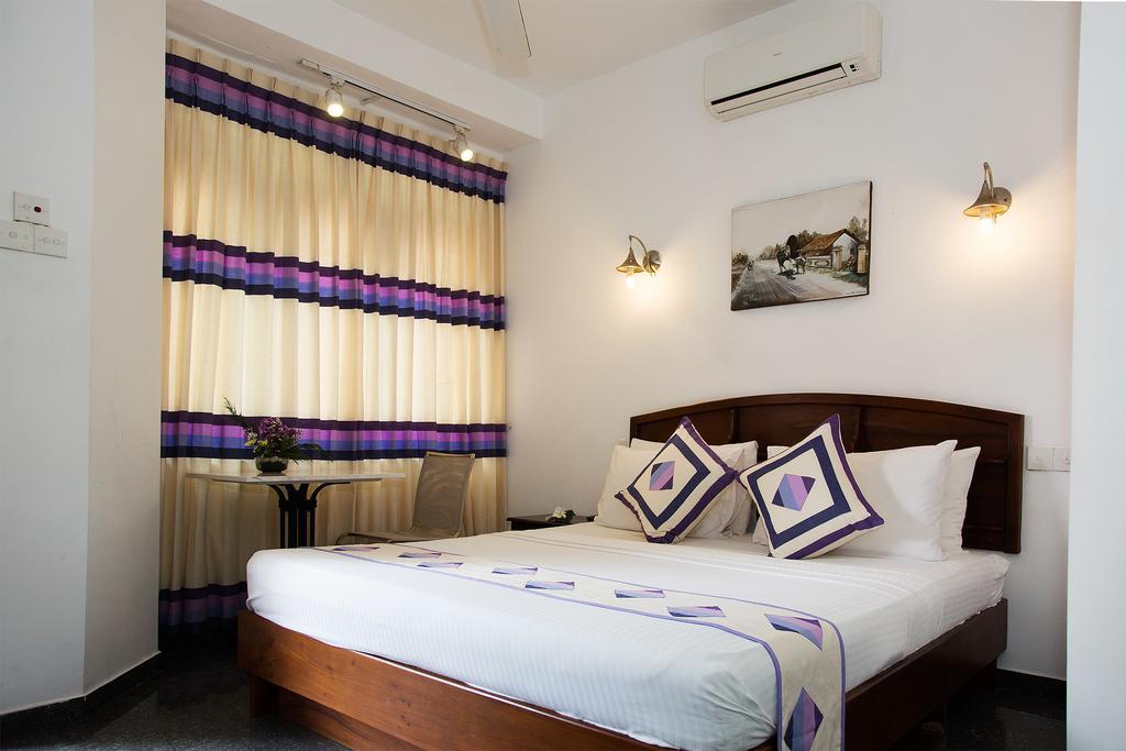 Suriya Arana Bed and Breakfast Negombo Eksteriør billede