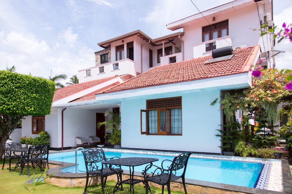 Suriya Arana Bed and Breakfast Negombo Eksteriør billede