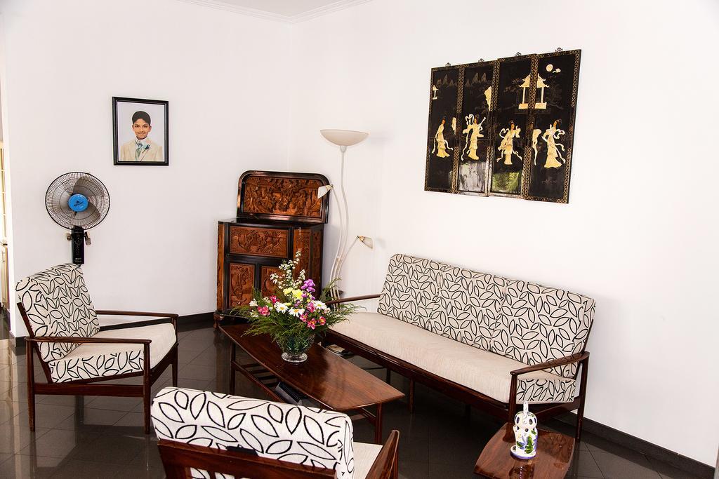 Suriya Arana Bed and Breakfast Negombo Eksteriør billede