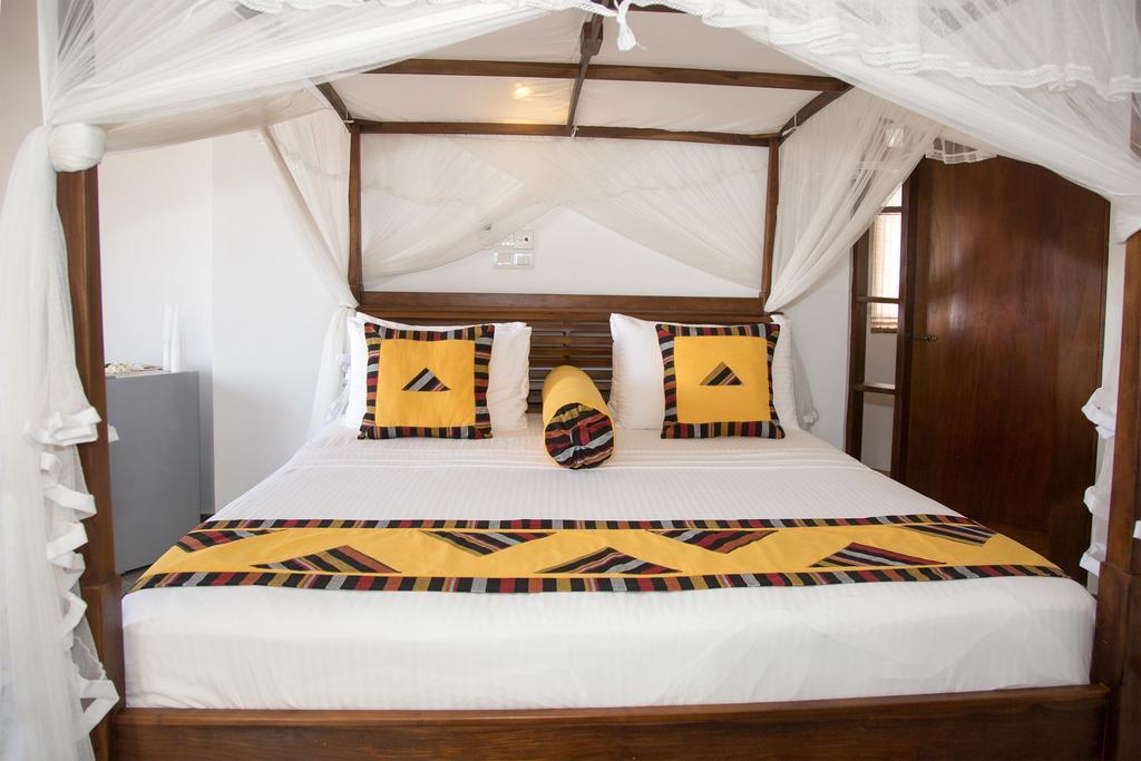 Suriya Arana Bed and Breakfast Negombo Eksteriør billede