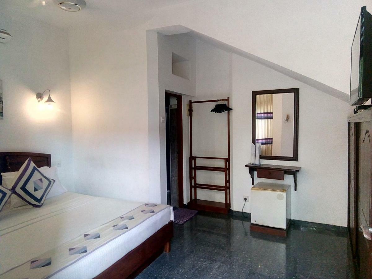 Suriya Arana Bed and Breakfast Negombo Eksteriør billede