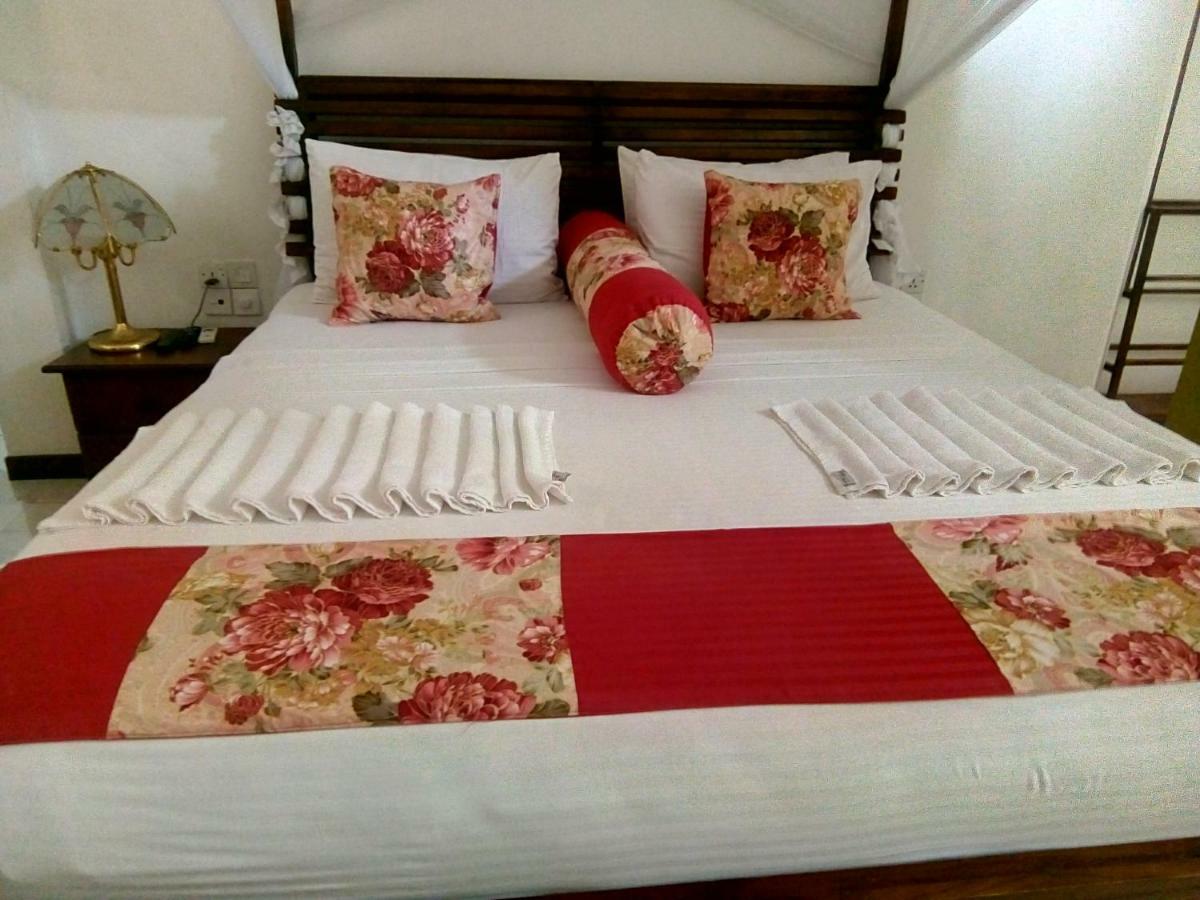 Suriya Arana Bed and Breakfast Negombo Eksteriør billede